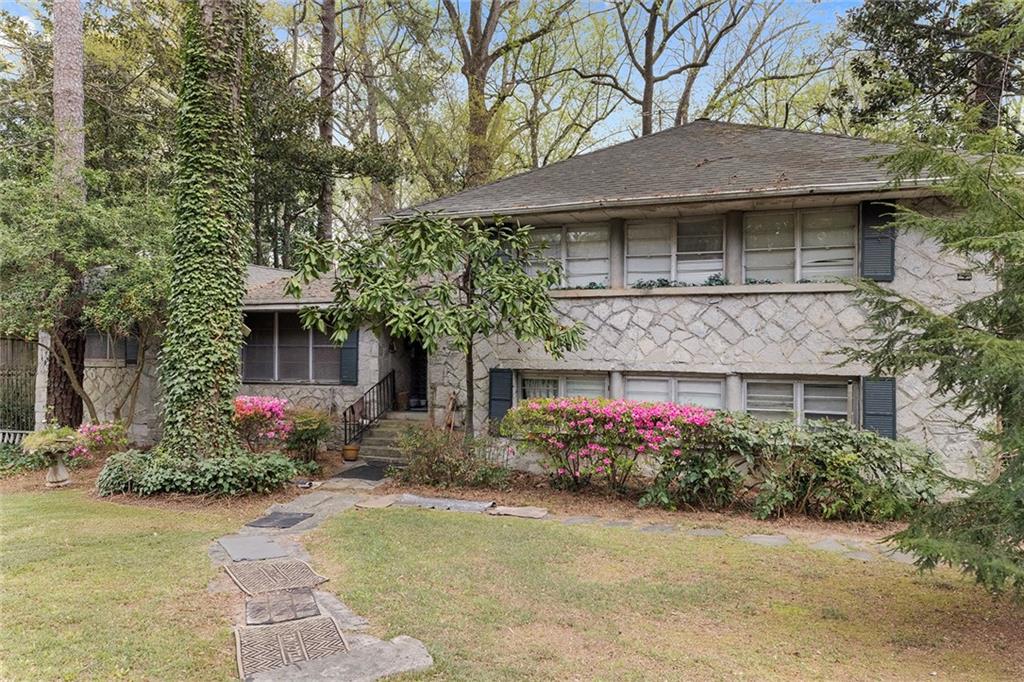 747 Lullwater Road Northeast Atlanta, GA 30307 - Photo 3 of 10