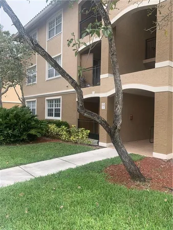 $1,800 | 131 Southwest 117th Avenue, Unit 8304, Pembroke Pines, FL 33025