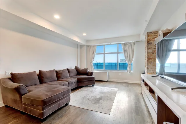 $699,000 | 151 Beach 96th Street, Unit 5D | Rockaway Beach