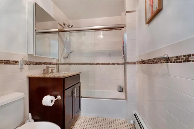 $699,000 | 151 Beach 96th Street, Unit 5D | Rockaway Beach