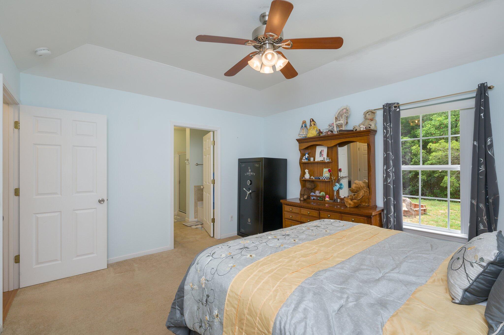 410 East Renoir Road DeFuniak Springs, FL 32433 - Photo 17 of 40 16-web-or-mls-410 Renior Rd East-12