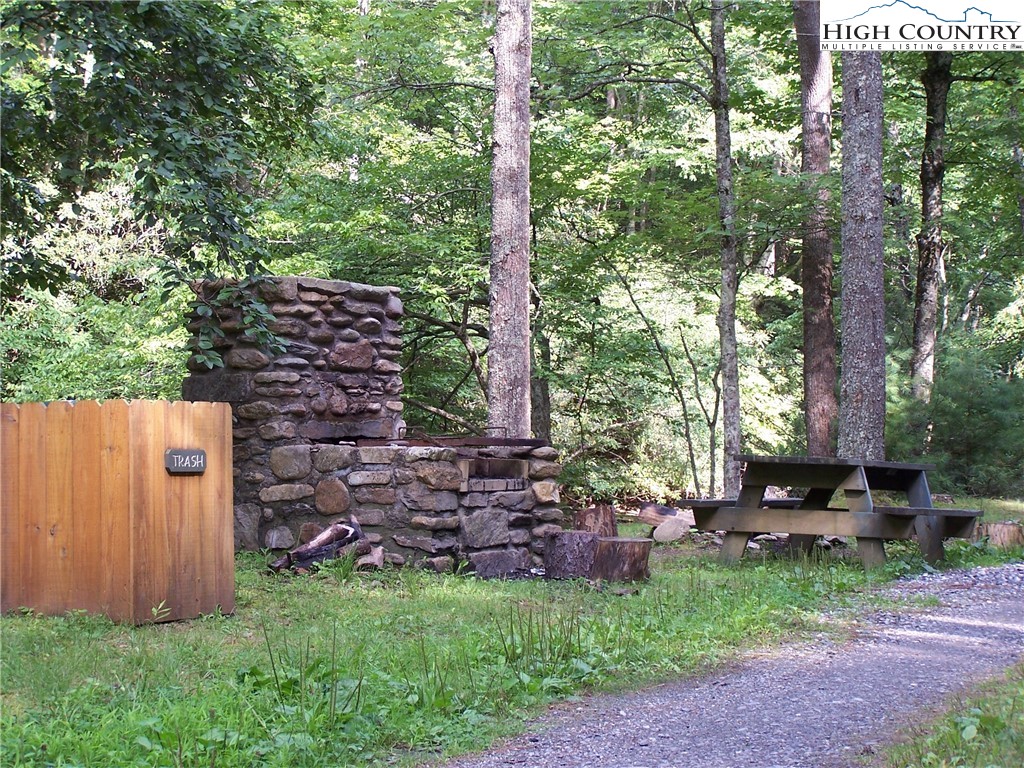 378 Horseshoe Ridge Road East Deep Gap, NC 28618 - Photo 15 of 50 Gallery Image 15