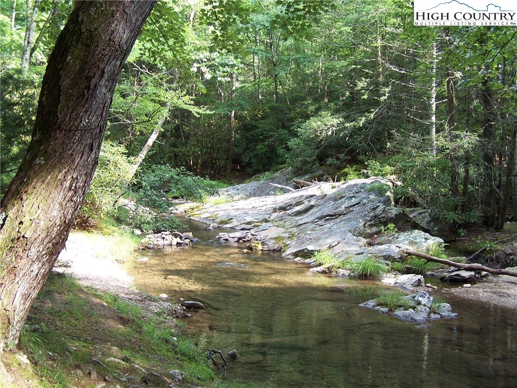 378 Horseshoe Ridge Road East Deep Gap, NC 28618 - Photo 24 of 50 Gallery Image 24