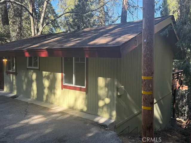 $330,000 | 25132 Boa Drive, Crestline, CA 92325