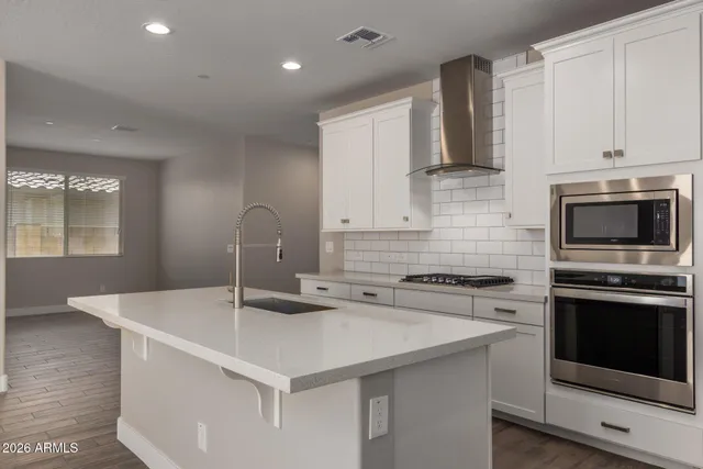 $2,395 | 29867 North 115th Drive, Peoria, AZ 85383