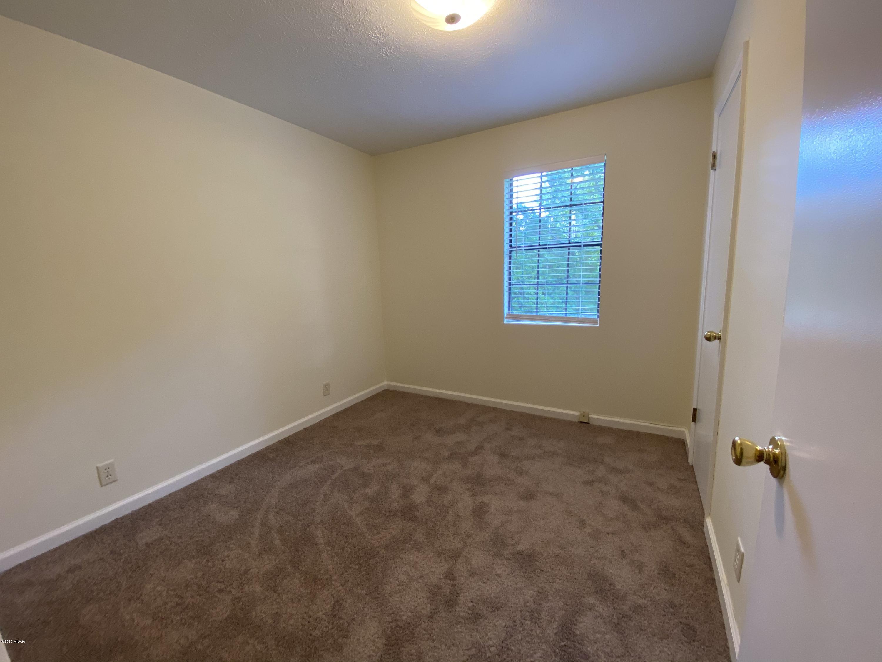 1171 Henderson Road Macon, GA 31217 - Photo 11 of 18 A9DA2C27-C098-4F5D-B041-91F3D5329FAC
