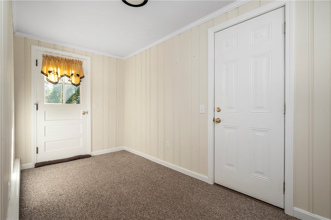 35 Greenfield Road Cumberland, RI 02864 - Photo 12 of 28