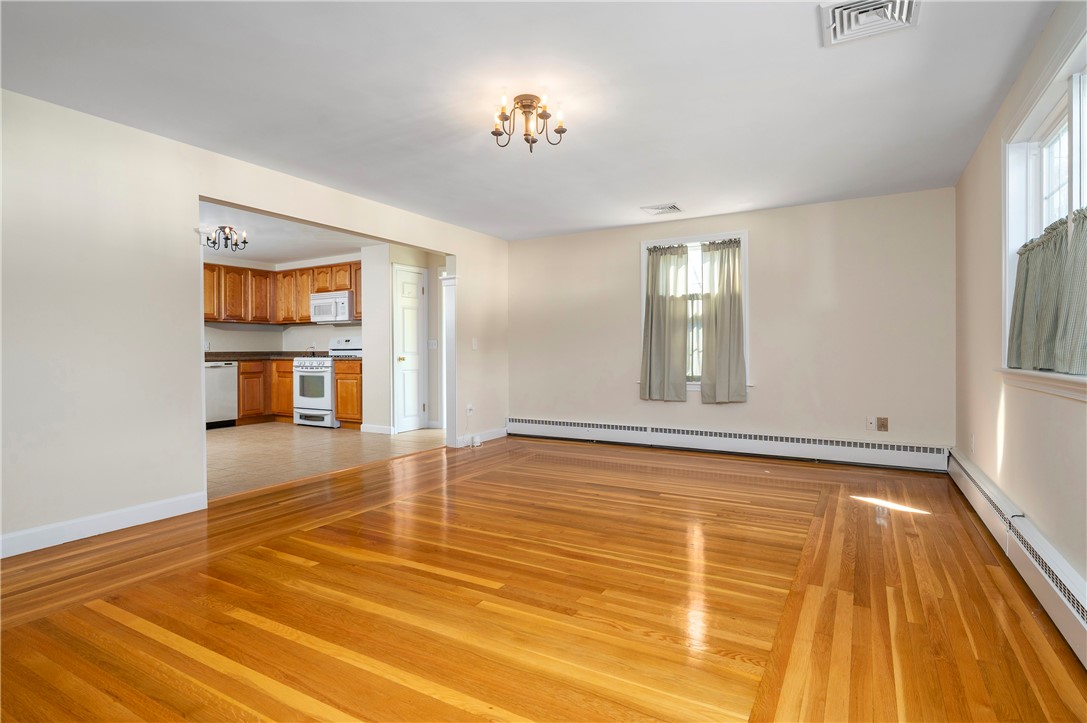 35 Greenfield Road Cumberland, RI 02864 - Photo 14 of 28