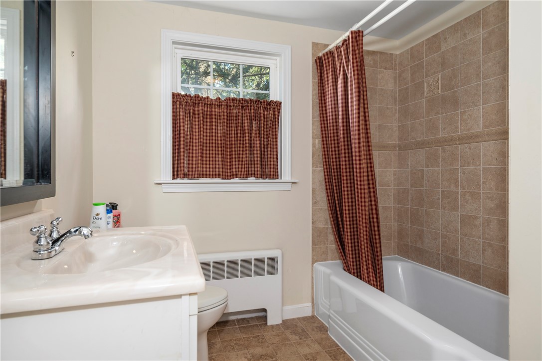35 Greenfield Road Cumberland, RI 02864 - Photo 23 of 28