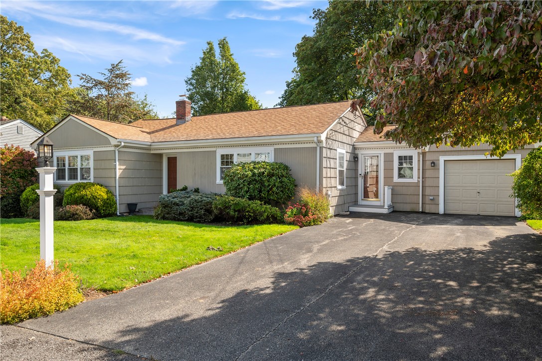 35 Greenfield Road Cumberland, RI 02864 - Photo 4 of 28