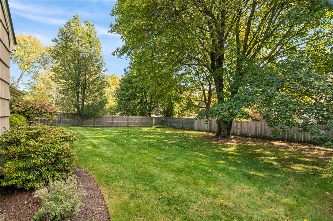 35 Greenfield Road Cumberland, RI 02864 - Photo 10 of 28