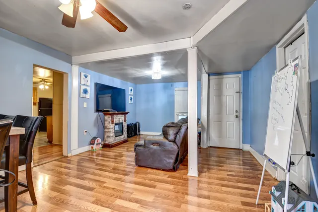 $139,873 | 2528 Cochran Street, Blue Island, IL 60406