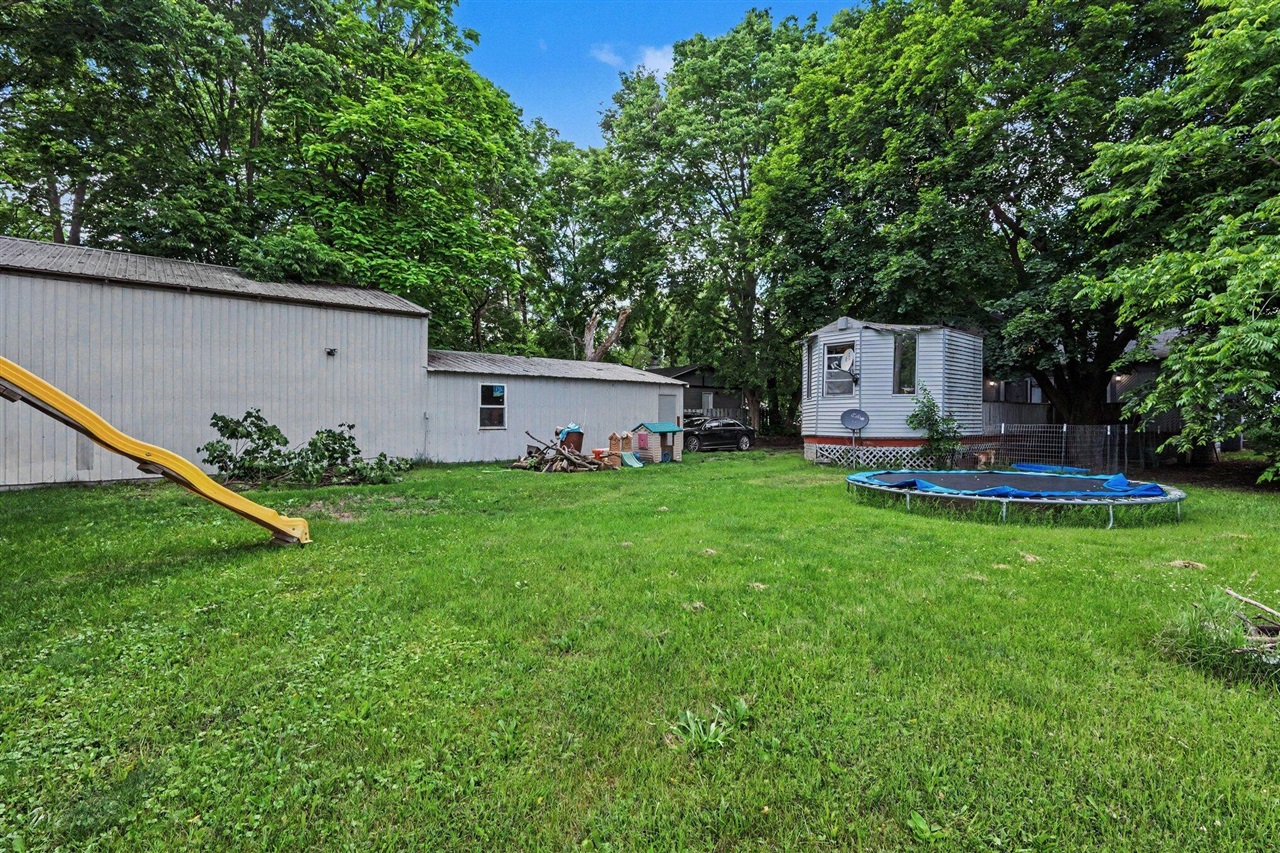402 West Broadway Street Three Rivers, MI 49093 - Photo 27 of 30