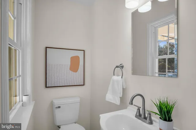 $459,900 | 1059 Hillside Drive, York, PA 17403