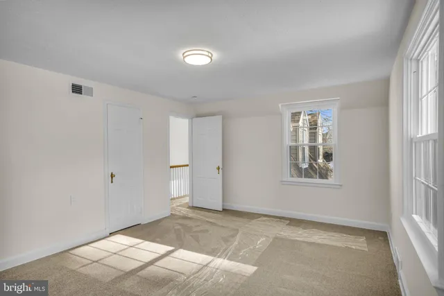 $459,900 | 1059 Hillside Drive, York, PA 17403