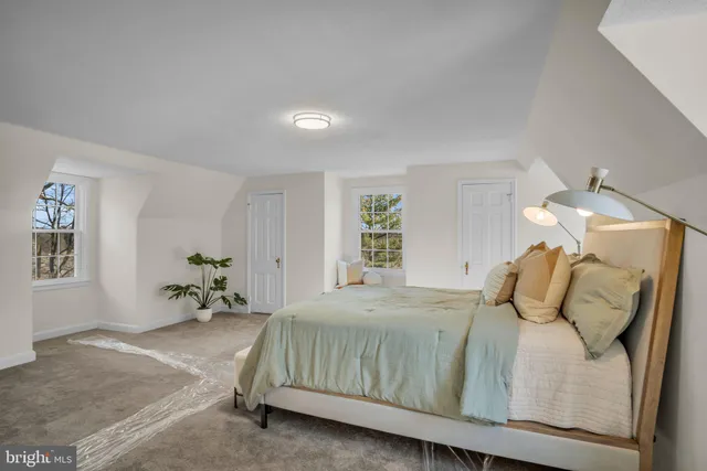 $459,900 | 1059 Hillside Drive, York, PA 17403