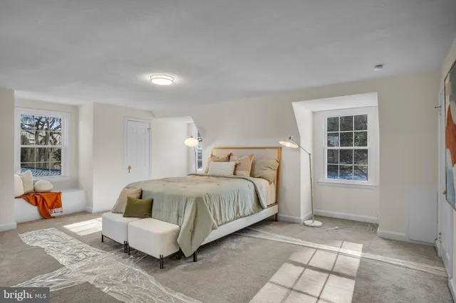 $459,900 | 1059 Hillside Drive, York, PA 17403