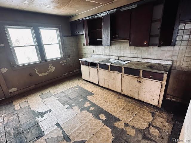 5226 Coplin Street Detroit, MI 48213 - Photo 15 of 23