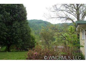 39 McCracken Road Canton, NC 28716 - Photo 3 of 14