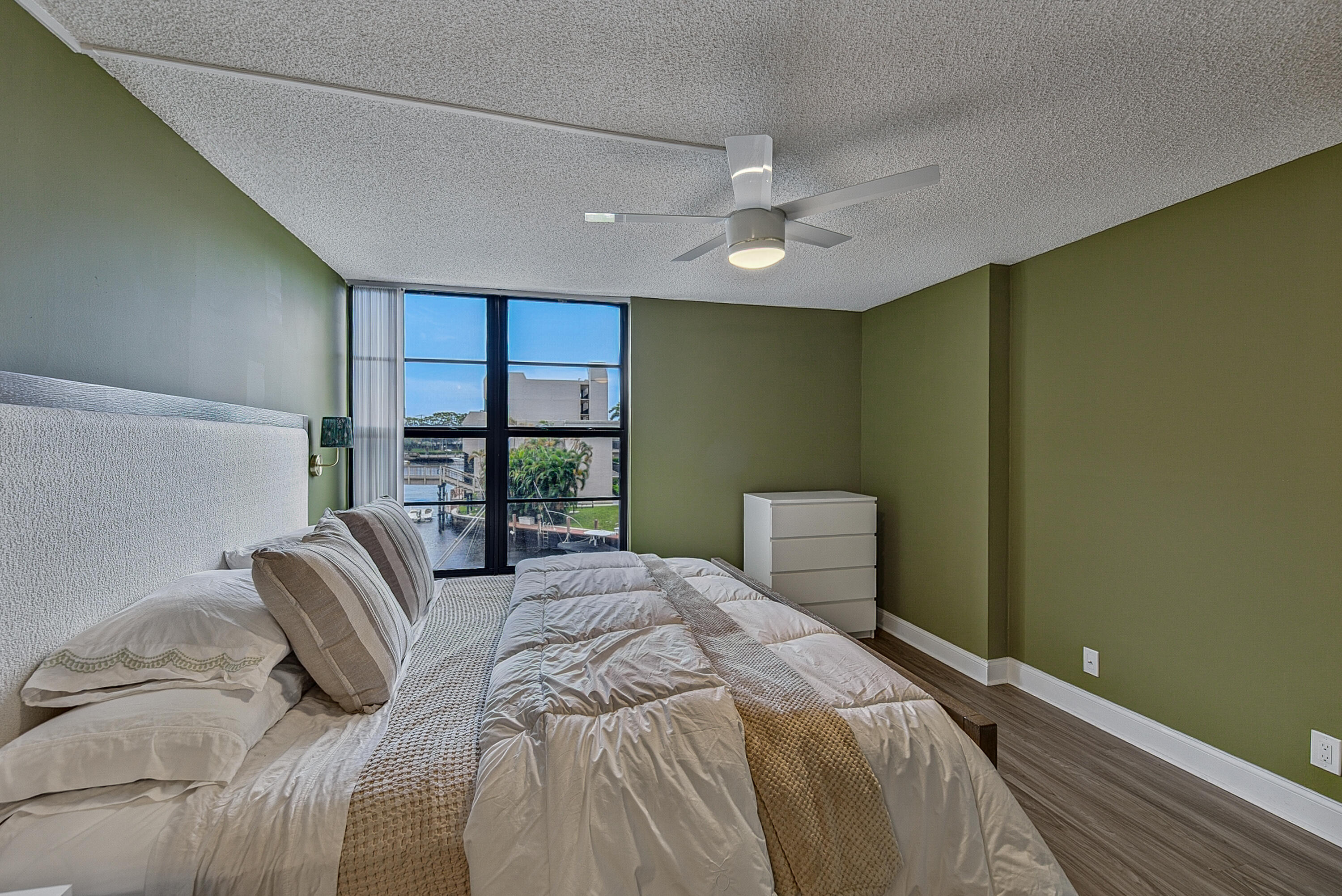 4 Royal Palm Way, Unit 3020 Boca Raton, FL 33432 - Photo 19 of 25 kozak-5