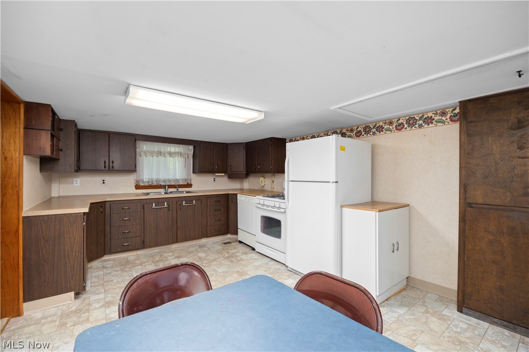 203 Annis Road Amherst, OH 44001 - Photo 12 of 50