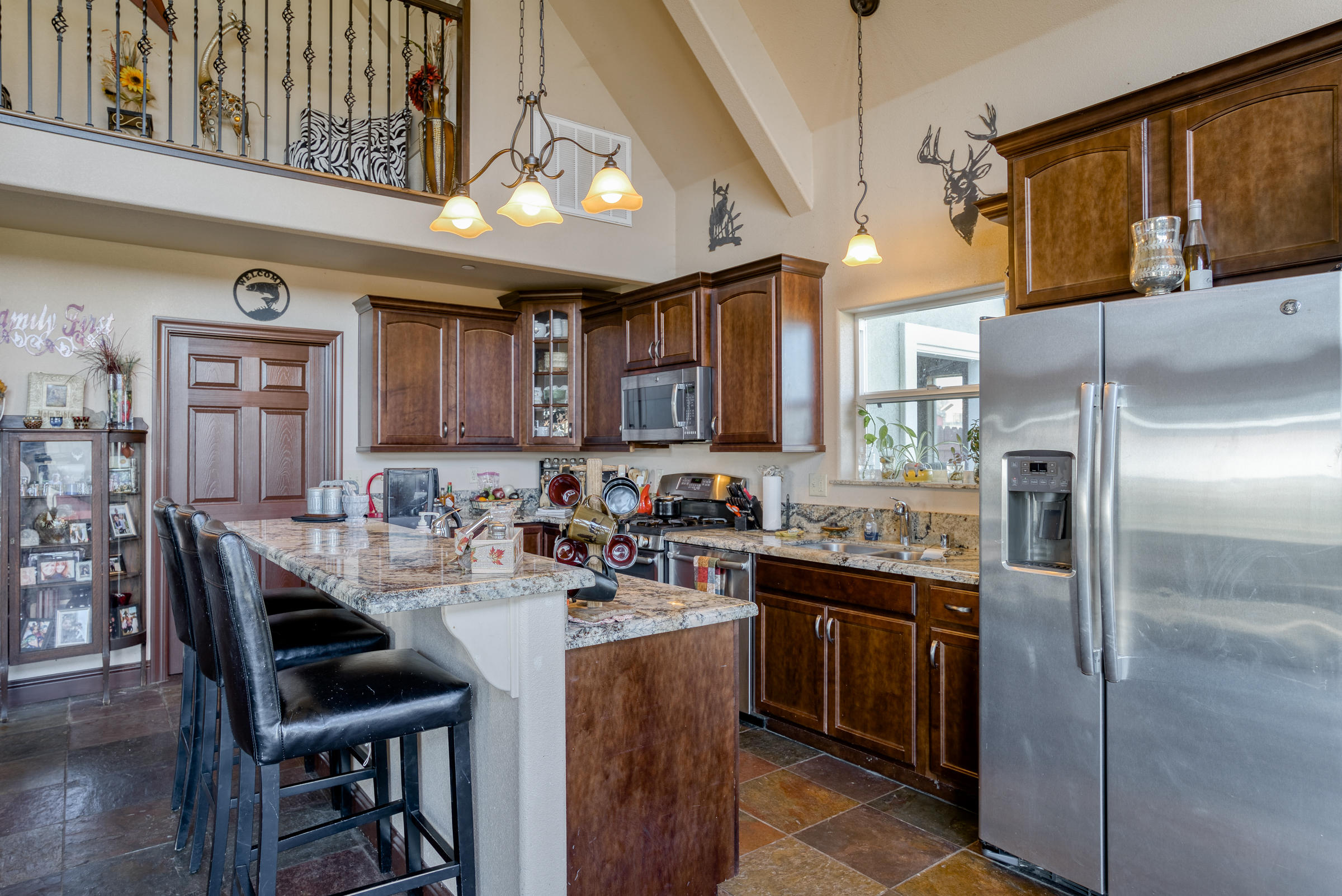 14388 Cloverdale Road Anderson, CA 96007 - Photo 9 of 42 _DSC3547