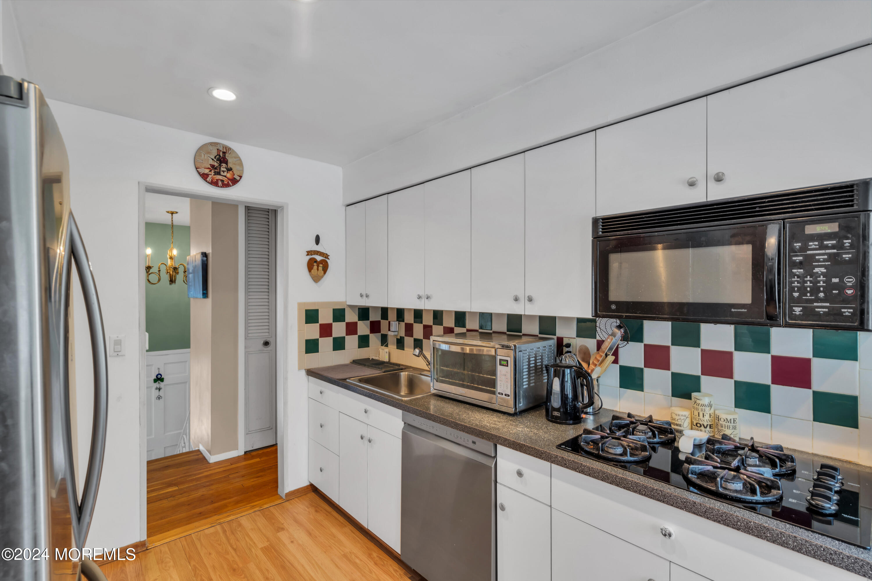 18 Iris Drive Jackson, NJ 08527 - Photo 11 of 30 18 Iris Dr