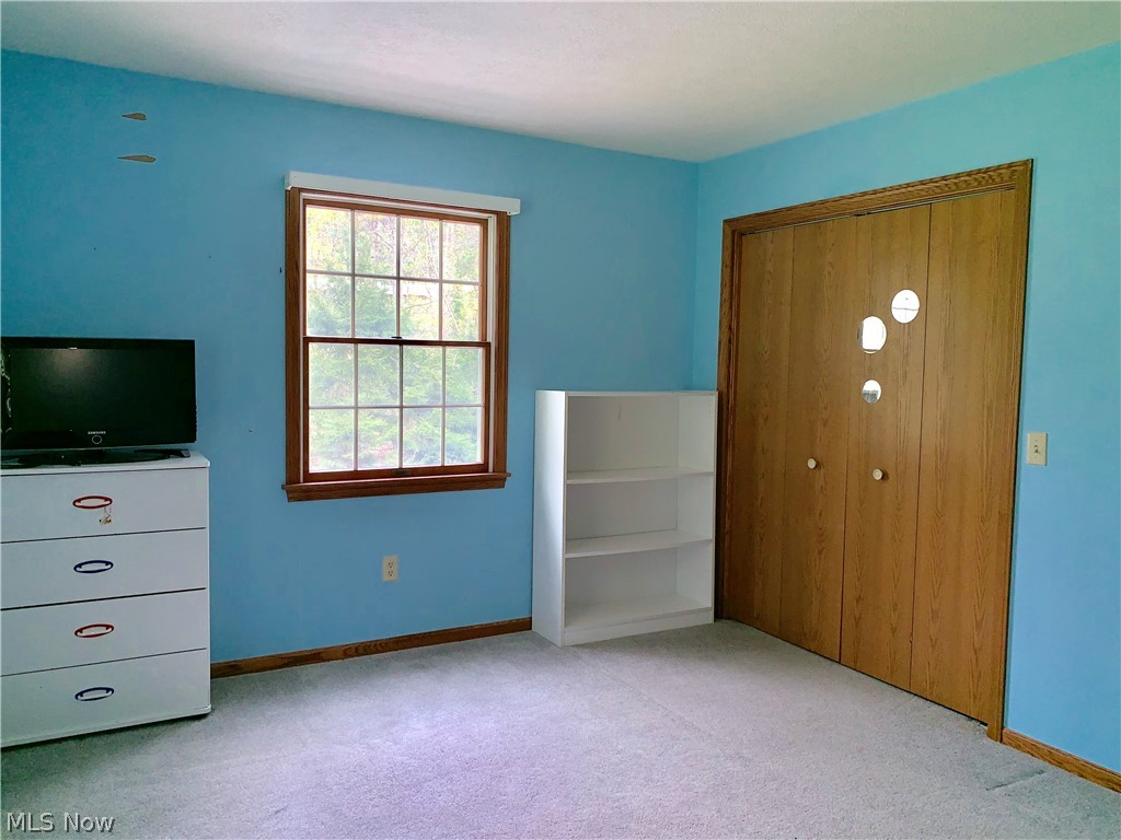 6224 Middle Run Road Dover, OH 44622 - Photo 11 of 28
