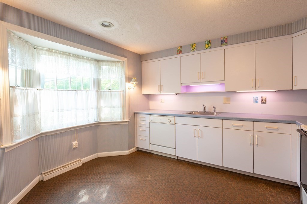 124 Village Post Road, Unit 124 Danvers, MA 01923 - Photo 9 of 42 Gallery Image 9