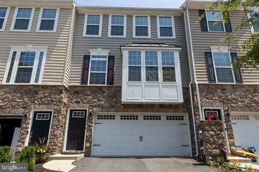$2,750 | 220 West General Grey Court, Newark, DE 19702