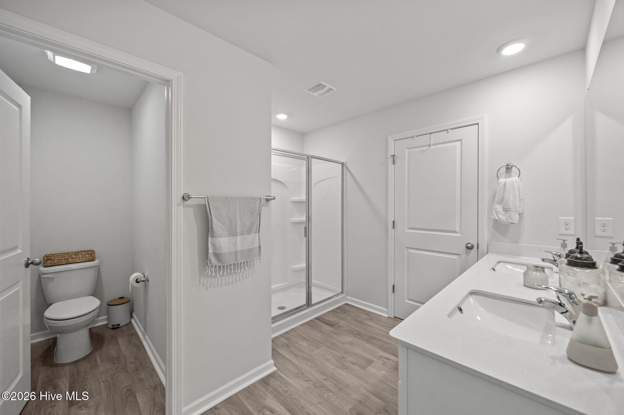 4072 Debbie Drive Ayden, NC 28513 - Photo 21 of 40 Master Bath 1
