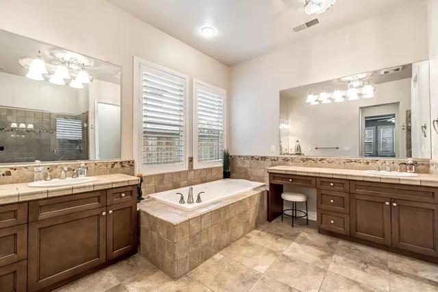 $789,950 | 4199 North Quail Crossing, Clovis, CA 93619