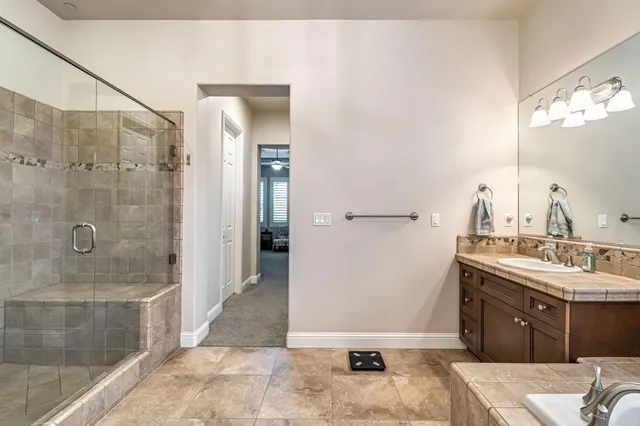 $789,950 | 4199 North Quail Crossing, Clovis, CA 93619