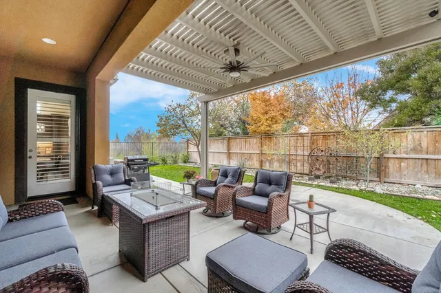 $799,950 | 4199 North Quail Crossing, Clovis, CA 93619