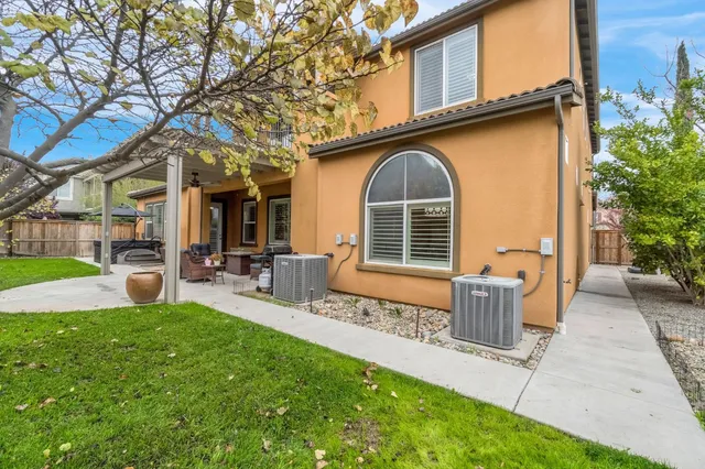 $799,950 | 4199 North Quail Crossing, Clovis, CA 93619