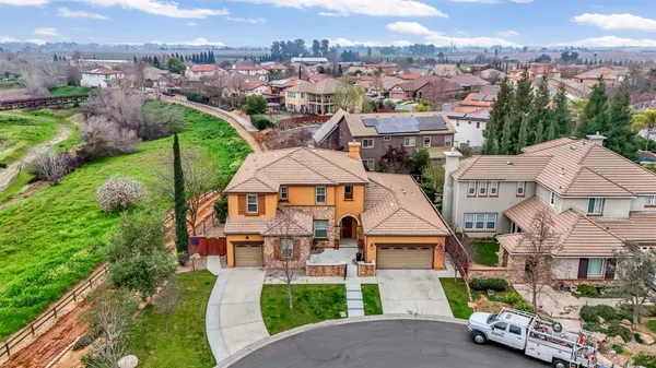 $779,950 | 4199 North Quail Crossing, Clovis, CA 93619