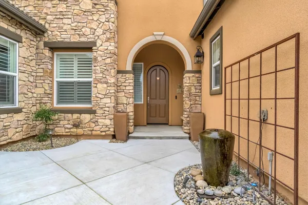 $779,950 | 4199 North Quail Crossing, Clovis, CA 93619