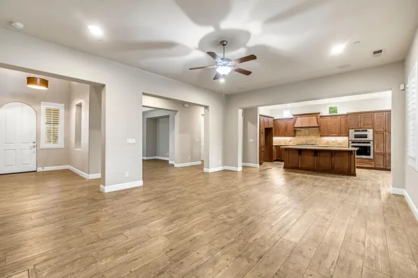 $779,950 | 4199 North Quail Crossing, Clovis, CA 93619