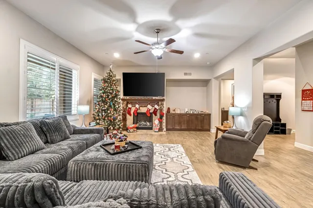 $799,950 | 4199 North Quail Crossing, Clovis, CA 93619