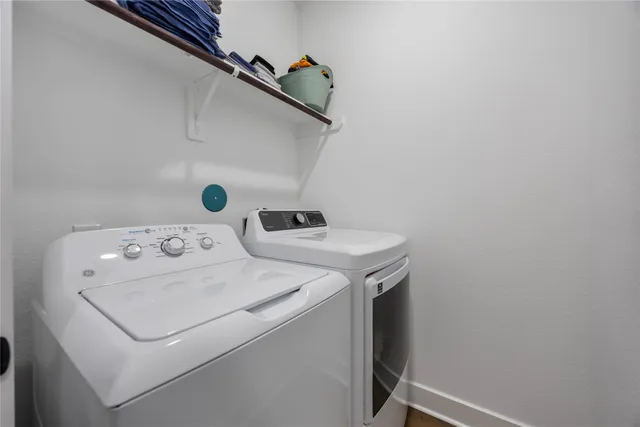 $2,000 | 205 Bolden Street, Unit A, Houston, TX 77029