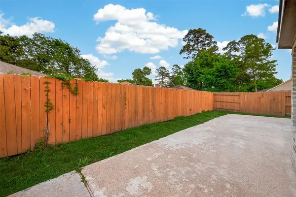$2,300 | 15918 Tug Court, Crosby, TX 77532