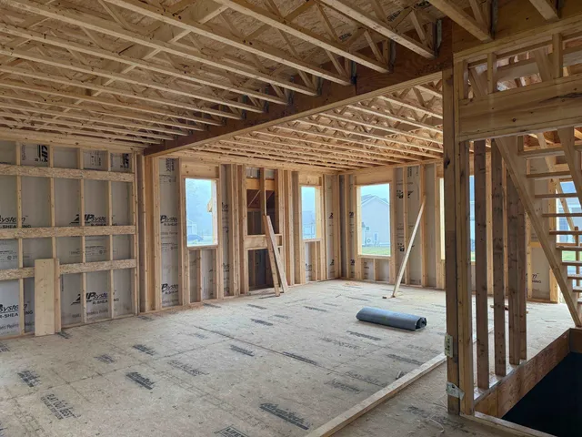 $909,000 | 94 Dogwood Circle, Lebanon, NH 03784