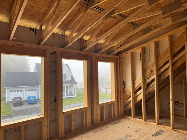 $909,000 | 94 Dogwood Circle, Lebanon, NH 03784