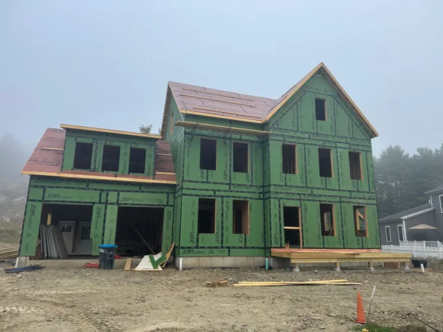 $909,000 | 94 Dogwood Circle, Lebanon, NH 03784