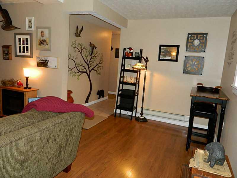 552 Country Club Road Washington, PA 15301 - Photo 21 of 25 Family Room. There is plenty of room in the family room for a home office, if desired.