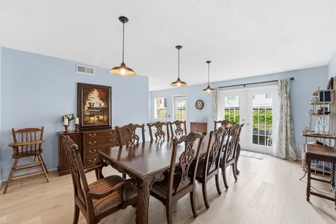 $275,000 | 409 North Post Oak Lane, Unit 409, Houston, TX 77024