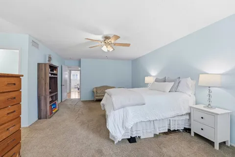 $275,000 | 409 North Post Oak Lane, Unit 409, Houston, TX 77024