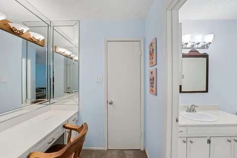 $275,000 | 409 North Post Oak Lane, Unit 409, Houston, TX 77024