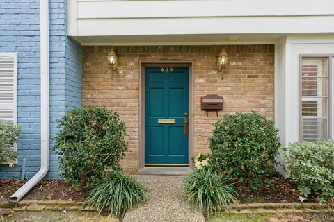 $275,000 | 409 North Post Oak Lane, Unit 409, Houston, TX 77024
