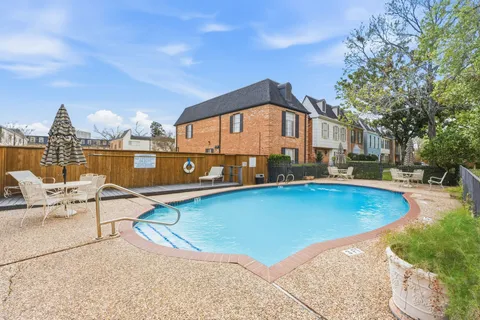 $275,000 | 409 North Post Oak Lane, Unit 409, Houston, TX 77024